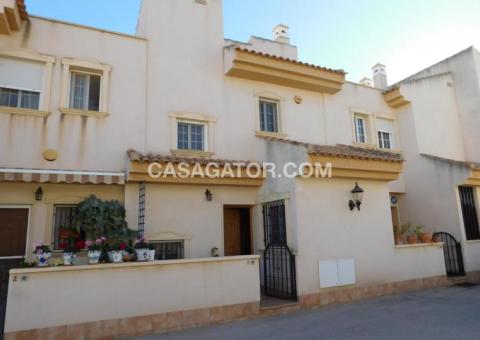 Townhouse with 2 bedrooms and 2 bathrooms in San Miguel de Salinas, Alicante