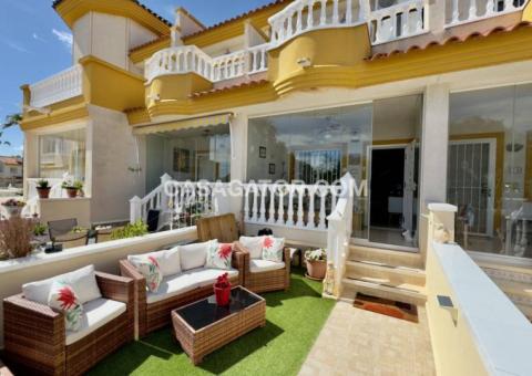 Villa with 2 bedrooms and 1 bathrooms in Ciudad Quesada, Alicante