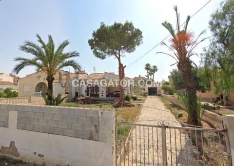 Semi detached with 0 bedrooms and 0 bathrooms in Torrevieja, Alicante