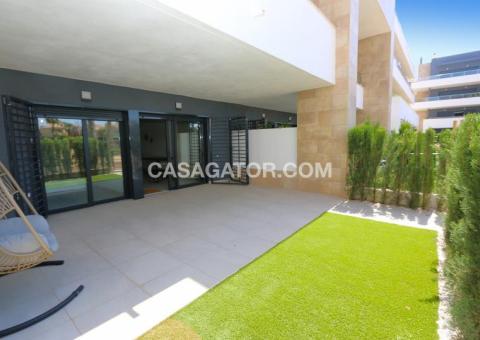 Apartment with 3 bedrooms and 2 bathrooms in Orihuela Costa, Alicante