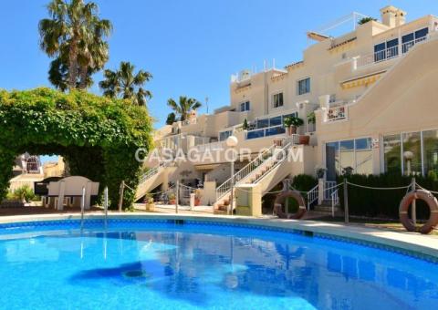 Apartment with 2 bedrooms and 2 bathrooms in Orihuela Costa, Alicante