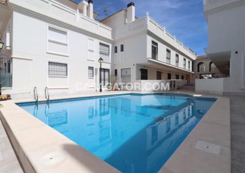 Duplex met 2 slaapkamers en 2 badkamers in Formentera del Segura, Alicante