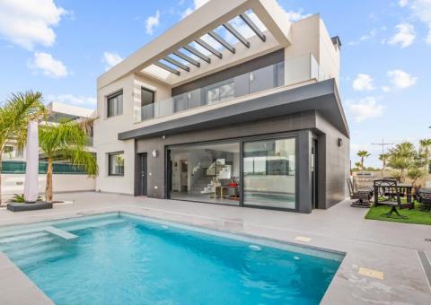 Villa with 4 bedrooms and 3 bathrooms in Algorfa, Alicante