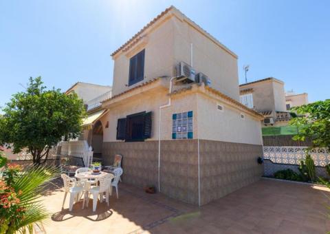 Semi detached with 3 bedrooms and 1 bathrooms in Torrevieja, Alicante