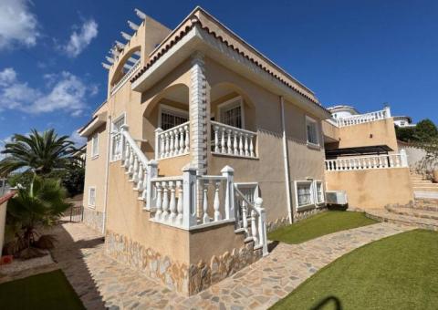 Villa with 7 bedrooms and 7 bathrooms in Ciudad Quesada, Alicante