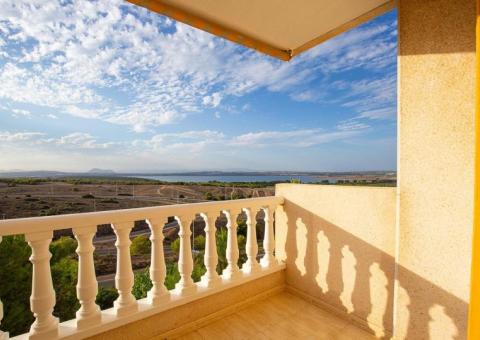Apartment with 2 bedrooms and 1 bathrooms in Torrevieja, Alicante