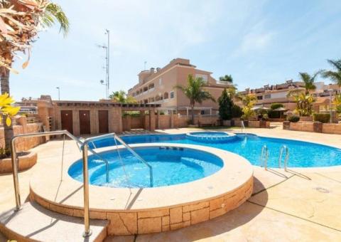 Apartment with 3 bedrooms and 2 bathrooms in Orihuela Costa, Alicante