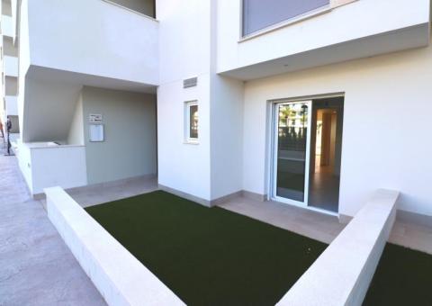 Apartment with 2 bedrooms and 2 bathrooms in Guardamar del Segura, Alicante