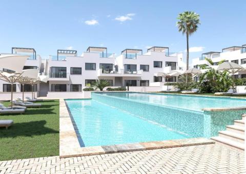 Apartment with 2 bedrooms and 2 bathrooms in Torrevieja, Alicante