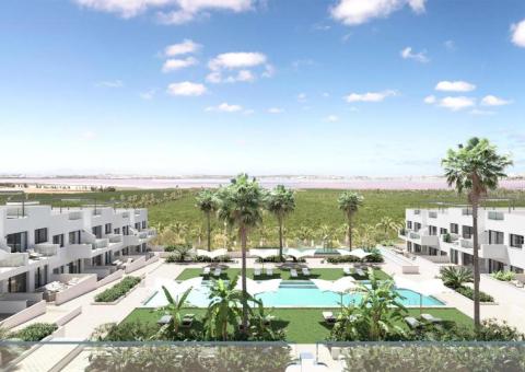 Apartment with 2 bedrooms and 2 bathrooms in Torrevieja, Alicante