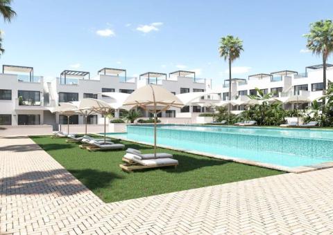 Apartment with 3 bedrooms and 2 bathrooms in Torrevieja, Alicante