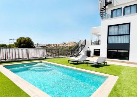 Villa with 3 bedrooms and 2 bathrooms in Algorfa, Alicante