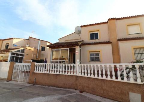Semi detached with 3 bedrooms and 2 bathrooms in Algorfa, Alicante