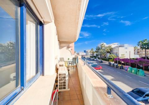 Apartment with 2 bedrooms and 1 bathrooms in Orihuela Costa, Alicante