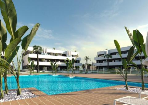 Apartment with 2 bedrooms and 2 bathrooms in Guardamar del Segura, Alicante