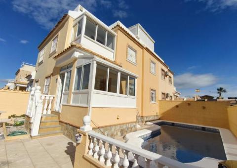 Semi detached with 3 bedrooms and 2 bathrooms in Ciudad Quesada, Alicante