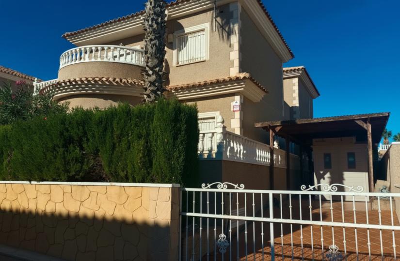 Villa, Torrevieja, Alicante