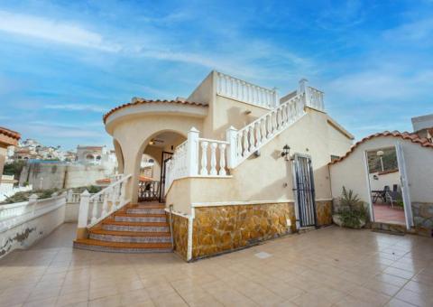Villa with 2 bedrooms and 2 bathrooms in Ciudad Quesada, Alicante