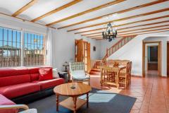 Villa with 10 bedrooms and 1 bathroom in Los Montesinos, Alicante.

Discover this spacious villa, offering a unique opportunity with 10 bedrooms and a single bathroom, set on a generous 7,000 m² of built space and a 300 m² plot. 

Built in 1990, the south-facing property boasts panoramic country views, a private pool, and a beautifully landscaped garden with pool and garden views. The interior features a separate kitchen, utility room, and a cozy wood-burning fireplace, complemented by ceiling fans and air conditioning for comfort. Exterior amenities include electric gates, outdoor lighting, off-road parking, a car port, and a storage room, making it ideal for country living with modern conveniences. 

The glazed terrace provides a perfect spot to enjoy the scenic surroundings, and furniture is negotiable to suit your style.

Bedrooms: 10
Bathroom: 1
Build Size: 7000 m2
Plot: 300 m2
Orientation: South
Year of construction: 1990

Air conditioning
Off road parking
Car port
Utility room
Private pool
Fireplace
Garden view
Pool view
Furniture (negotiable)
Storage room
Country views
Separate kitchen
Panoramic views
Ceiling fans
Wood burning fireplace
Glazed terrace
Septic tank
White goods
Exterior lighting
Electric gates