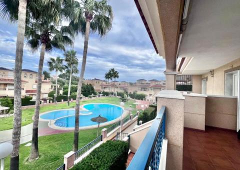 Bungalow with 2 bedrooms and 1 bathrooms in Pilar de la Horadada, Alicante