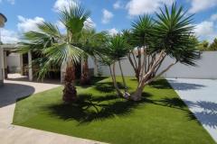 Villa with 5 bedrooms and 3 bathrooms in Torrevieja (La Siesta), Alicante.

This stunning villa located in the desirable La Siesta neighborhood of Torrevieja, Alicante, offers a rare opportunity to own a beautifully renovated, turnkey property with exceptional versatility and investment potential. Situated on an impressive 800 m² corner plot, the residence seamlessly combines contemporary comfort with Mediterranean charm, making it perfect for families, holidaymakers, or investors seeking a high-yield rental property.

The villa comprises two fully independent homes, providing flexible living arrangements or rental options. The first residence features two spacious double bedrooms, a modern bathroom finished with high-quality fittings, a practical laundry room, and a bright, inviting sunroom ideal for relaxing mornings or casual gatherings. The second residence boasts three generously sized bedrooms, two stylish bathrooms, and an open-plan living area that promotes a seamless flow, perfect for modern family life or entertaining guests. Both units are equipped with ducted air conditioning and a comprehensive security system with cameras, ensuring comfort and peace of mind throughout the year.

Externally, the property is a private outdoor oasis designed for Mediterranean living. Enclosed by 2-meter privacy walls, it offers a tranquil environment to enjoy the Spanish lifestyle. At its center is a resort-style swimming pool measuring 10 by 5 meters, ideal for leisure and family fun. The outdoor entertainment zone is fully equipped with a professional outdoor bar and kitchen, electric blinds for shade control, and a large 60-inch television, creating an ideal space for social gatherings. Additional features include a Weber BBQ area and a pellet boiler, ensuring comfort during cooler months.

Practical amenities include a large covered carport, electric gates and doors, and multiple side entrances for effortless access. The location in La Siesta places residents close to lively bars and restaurants just 50 meters away, while the stunning beaches of Torrevieja are only 4 km from the property. Daily essentials, shops, and transport links are conveniently nearby, making this an ideal base for both permanent living and holiday rentals.

A significant advantage of this property is its existing tourist rental license, allowing for immediate operation as a legal holiday rental. Currently generating around €4,500 per week, the villa demonstrates its strong earning potential in one of Costa Blanca’s most competitive markets. The combination of high-quality renovations, dual-living layout, and prime location makes this villa an outstanding investment opportunity with long-term financial security.

Bedrooms: 5
Bathrooms: 3
Build size: 186 m2
Plot size: 800 m2

Air conditioning (ducted)
Electric gates and doors
Two independent homes
Corner plot
Laundry room
BBQ area
Electric blinds
Fully renovated
Turn key property
Private pool
Tourist licence
Guest Apartment