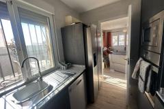 Townhouse with 3 bedrooms and 3 bathrooms in Vistabella (Vistabella Golf), Alicante.

Discover this charming townhouse in the sought-after Vistabella Golf community in Orihuela, Alicante.

Featuring three bedrooms and three bathrooms, the property offers a bright, open-plan living and dining area, a fully fitted kitchen, and a guest toilet on the ground floor. The upper levels include two spacious double bedrooms, a modern family bathroom, and a private solarium with open views—perfect for relaxing or entertaining. The fully converted underbuild adds extra versatility with its own bathroom and kitchen, ideal for guests or extended family.

The southwest-facing front garden is perfect for enjoying afternoon and evening sun, complemented by a private garage and a porch. Set within a well-maintained residential area, residents benefit from on-site amenities such as a supermarket, pharmacy, bakery, gym, and various bars and restaurants.

Built in 2004, this property combines comfort, lifestyle, and convenience in one of Costa Blanca’s most popular communities, offering a perfect blend of relaxed living and accessibility.

Bedrooms: 3
Bathrooms: 3
Build Size: 110 m2
Plot: 120 m2
Orientation: Southwest
Year of construction: 2004

Air conditioning
Storage room
Solarium
Terrace
Garage
Porch
Garden
Communal pool