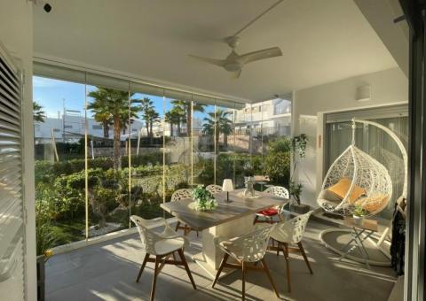 Apartment with 2 bedrooms and 2 bathrooms in Vistabella, Alicante