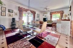 Villa with 2 bedrooms and 2 bathrooms in Orihuela Costa (Los Balcones), Alicante.

Discover this stunning detached villa in the highly sought-after Los Balcones area of Orihuela Costa, Alicante.

Boasting a generous 158 m² of living space on an 800 m² plot, this south-facing home offers privacy and outdoor living at its best. The spacious bedrooms and bathrooms provide comfort and flexibility, with the potential to create extra rooms. Inside, two large living rooms with fireplaces create cozy retreats, complemented by a fully equipped independent kitchen.

Step outside to enjoy the welcoming porch, a private pool, barbecue area, and ample garden space perfect for relaxing or gardening. Additional features include a basement garage, air conditioning, heating, and plenty of storage. Located close to amenities, beaches, hospitals, supermarkets, and the Zenia Boulevard shopping center, this property is ideal as a permanent residence or a smart investment.

Built in 1987, it combines Mediterranean charm with modern comfort.

Bedrooms: 2
Bathrooms: 2
Build size: 178 m2
House size: 158 m2
Plot size: 800 m2
Orientation: South
Year of construction: 1987

Air conditioning
Storage room
Furnished
Barbecue
Heating
Terrace
Garage
Garden
Private pool