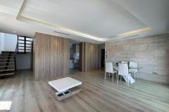 Villa with 3 bedrooms and 2 bathrooms in Rojales (Benimar), Alicante.

Discover this charming detached villa, offering a perfect blend of comfort and convenience. 

Built in 2016, this well-maintained property features 3 spacious bedrooms, including a master en-suite, and 2 modern bathrooms. The open-plan kitchen seamlessly connects to a generous living area, ideal for family living and entertaining. Partially furnished, the villa includes essential white goods, built-in wardrobes, and electric blinds for added comfort. Situated on a 500 m² plot with a private pool, garden, and off-road parking, this northwest-facing home provides a tranquil retreat within walking distance to all amenities. 

Additional highlights include air conditioning, a balcony, storage space, and a stylish exterior, making it an excellent choice for those seeking a comfortable, move-in-ready home in Alicante.

Bedrooms: 3
Bathrooms: 2
Build Size: 140 m2
Plot: 500 m2
Orientation: Northwest
Year of construction: 2016

Air conditioning
Private pool
Off road parking
Partly furnished
Garden
Electric blinds
Walking distance to all amenities
Balcony
En-suite bathrooms
Build in wardrobes
Open kitchen
Storage
White Goods