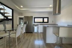 Villa with 3 bedrooms and 2 bathrooms in Rojales (Benimar), Alicante.

Discover this charming detached villa, offering a perfect blend of comfort and convenience. 

Built in 2016, this well-maintained property features 3 spacious bedrooms, including a master en-suite, and 2 modern bathrooms. The open-plan kitchen seamlessly connects to a generous living area, ideal for family living and entertaining. Partially furnished, the villa includes essential white goods, built-in wardrobes, and electric blinds for added comfort. Situated on a 500 m² plot with a private pool, garden, and off-road parking, this northwest-facing home provides a tranquil retreat within walking distance to all amenities. 

Additional highlights include air conditioning, a balcony, storage space, and a stylish exterior, making it an excellent choice for those seeking a comfortable, move-in-ready home in Alicante.

Bedrooms: 3
Bathrooms: 2
Build Size: 140 m2
Plot: 500 m2
Orientation: Northwest
Year of construction: 2016

Air conditioning
Private pool
Off road parking
Partly furnished
Garden
Electric blinds
Walking distance to all amenities
Balcony
En-suite bathrooms
Build in wardrobes
Open kitchen
Storage
White Goods