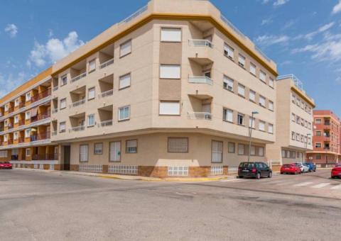 Apartment with 2 bedrooms and 1 bathrooms in Formentera del Segura, Alicante