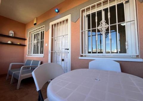 Apartment with 2 bedrooms and 1 bathrooms in Orihuela Costa, Alicante