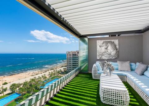 Penthouse with 2 bedrooms and 2 bathrooms in Torrevieja, Alicante
