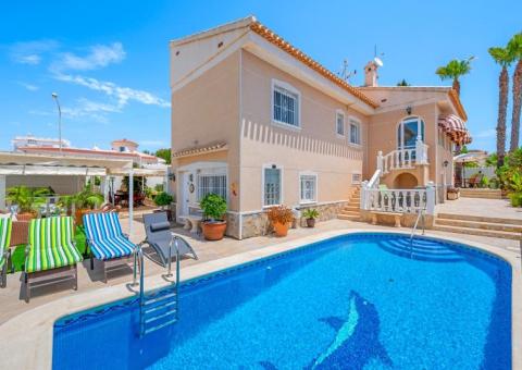 Villa with 3 bedrooms and 3 bathrooms in Ciudad Quesada, Alicante