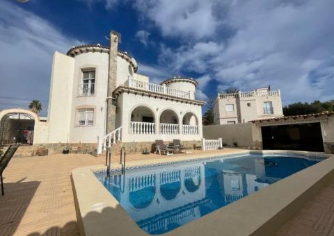 Villa with 3 bedrooms and 2 bathrooms in Rojales, Alicante