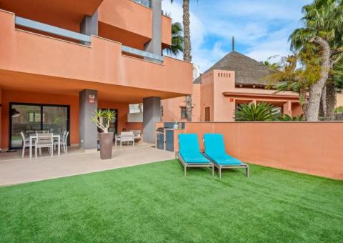 Apartment with 2 bedrooms and 2 bathrooms in Orihuela Costa, Alicante