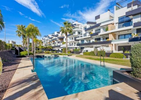 Apartment with 3 bedrooms and 2 bathrooms in Orihuela Costa, Alicante