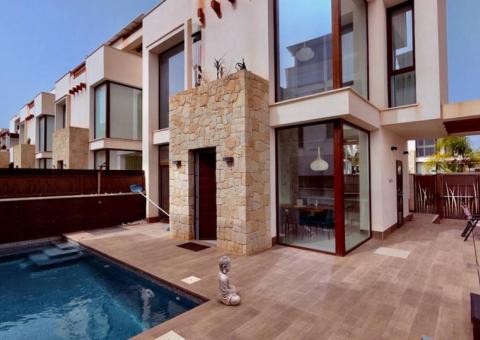 Villa with 3 bedrooms and 3 bathrooms in Ciudad Quesada, Alicante