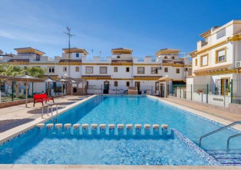 Kamienica till salu Torrevieja Alicante, Spain