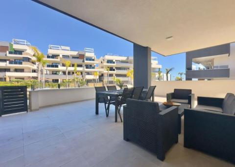 Apartment with 3 bedrooms and 2 bathrooms in Orihuela Costa, Alicante