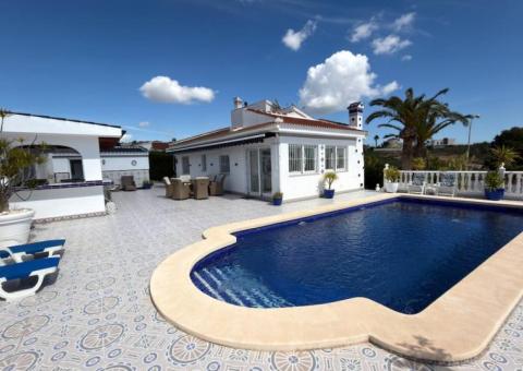 Villa with 3 bedrooms and 2 bathrooms in Ciudad Quesada, Alicante