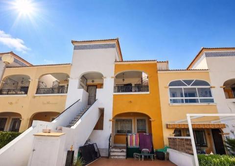 Apartment with 2 bedrooms and 1 bathrooms in Orihuela Costa, Alicante