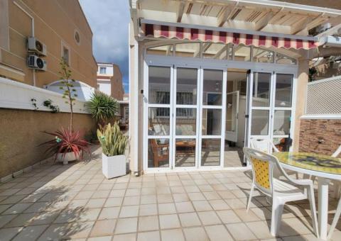 Townhouse with 4 bedrooms and 3 bathrooms in Torre de la Horadada, Alicante