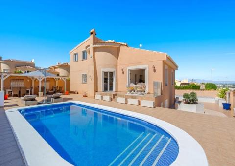 Villa with 3 bedrooms and 2 bathrooms in Rojales, Alicante