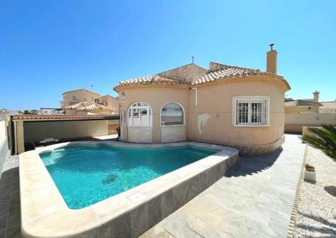 Villa with 3 bedrooms and 2 bathrooms in Orihuela Costa, Alicante
