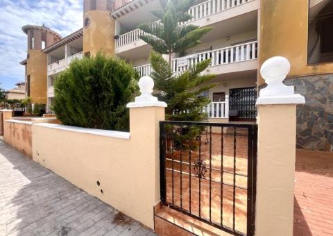 Apartment with 2 bedrooms and 1 bathrooms in Orihuela Costa, Alicante