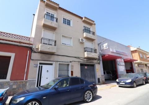 Apartment with 3 bedrooms and 2 bathrooms in Dolores, Alicante