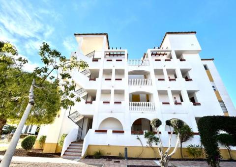 Appartement met 2 slaapkamers en 2 badkamers in Orihuela Costa, Alicante