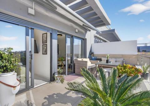 Penthouse met 2 slaapkamers en 2 badkamers in Orihuela Costa, Alicante