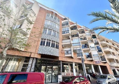 Apartment with 0 bedrooms and 1 bathrooms in Torrevieja, Alicante